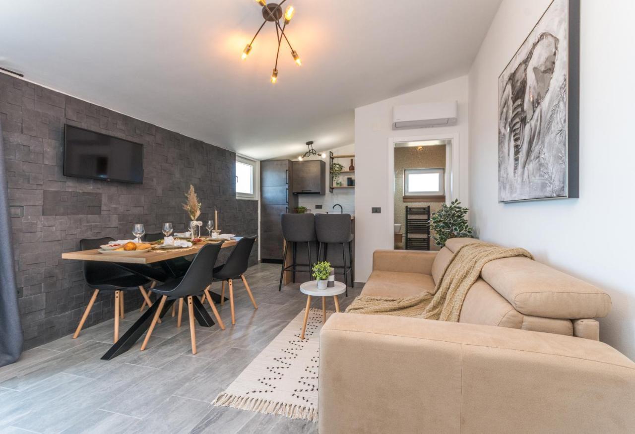 Marilu Luxury Apartments Drage Εξωτερικό φωτογραφία