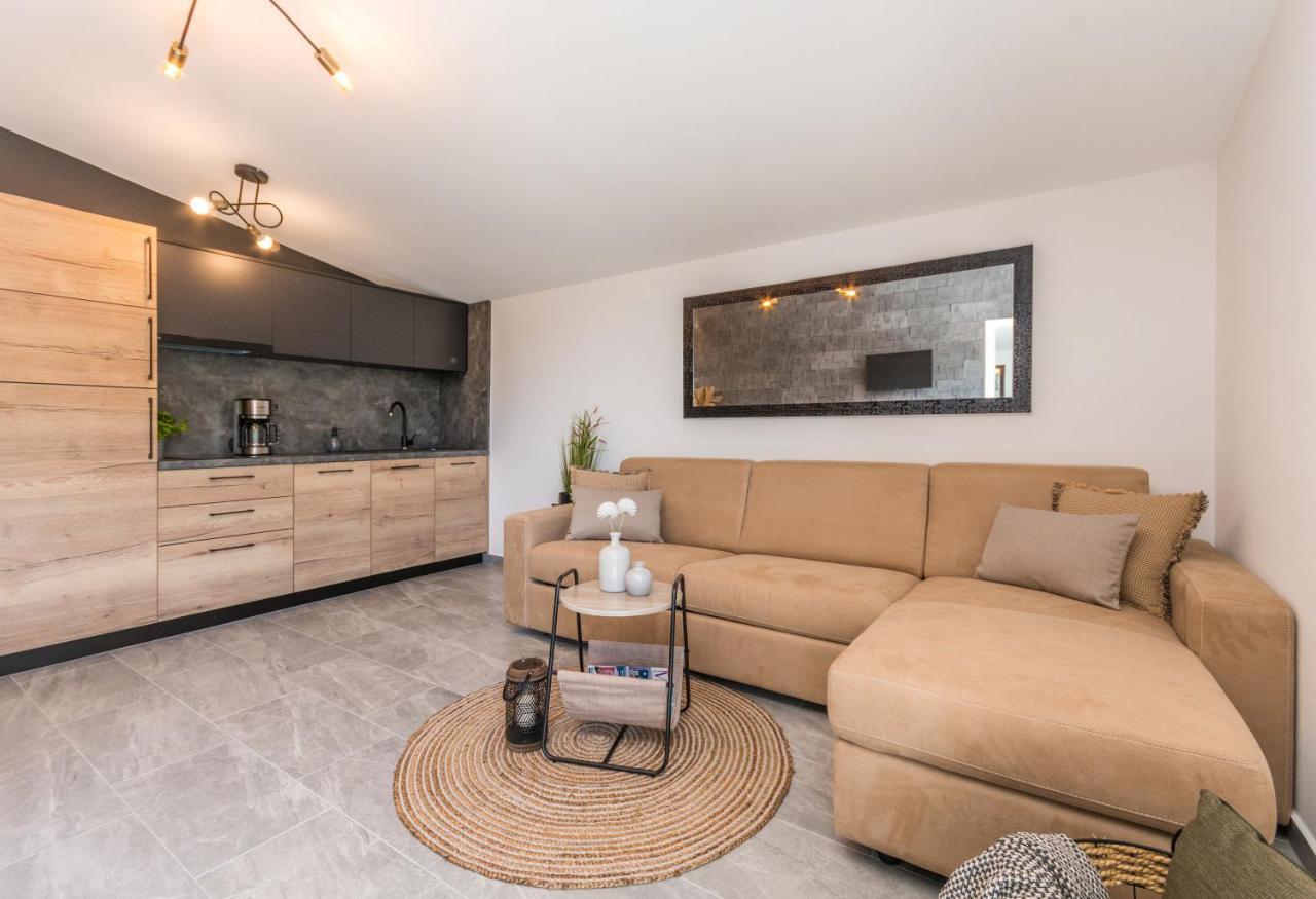 Marilu Luxury Apartments Drage Εξωτερικό φωτογραφία